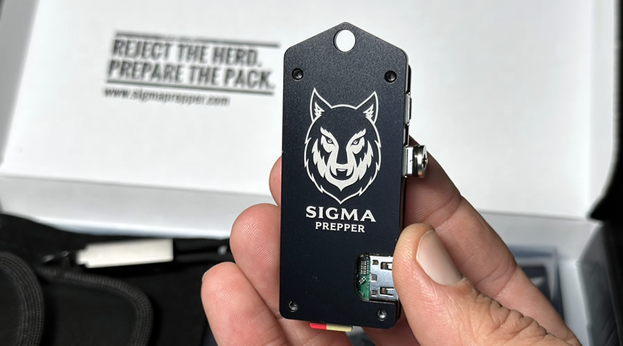 Survival-Hotspot-Holding-In-Hand Survival-Hotspot-Holding-In-Hand